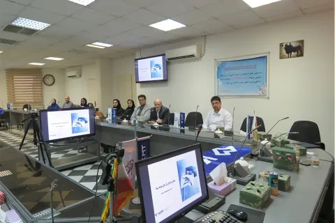 نشست تخصصی معرفی روش های نوین گندزدایی و کنترل بیوفیلم در خطوط آبرسانی در صنعت طیور را با همکاری اداره جهاد کشاورزی شهرستان کرج — ۳