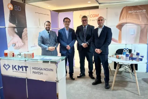 حضور گروه خسرو مدیسا طب در پنجمین کنگره بین المللی مدیریت دیابت — ۹