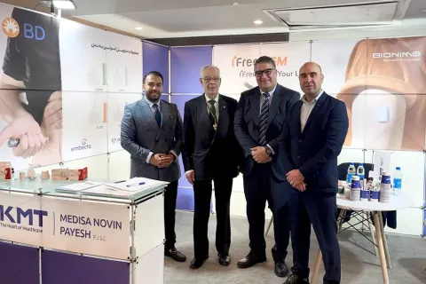 حضور گروه خسرو مدیسا طب در پنجمین کنگره بین المللی مدیریت دیابت — ۷