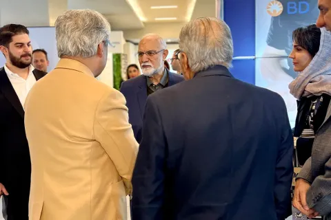 حضور گروه خسرو مدیسا طب در پنجمین کنگره بین المللی مدیریت دیابت — ۵