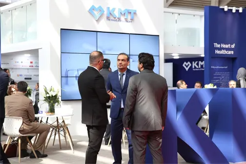 حضور گروه خسرو مدیسا طب در ایران مد 2024 + ویدیو — ۴۳