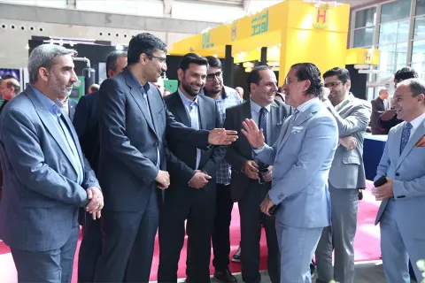 حضور گروه خسرو مدیسا طب در ایران مد 2024 + ویدیو — ۲