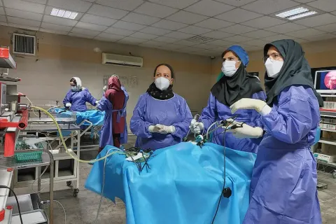 دوره پیشرفته جراحی لاپاراسکوپی زنان — ۶